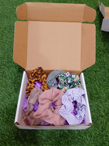 Pack of 6 assorted scrunchies